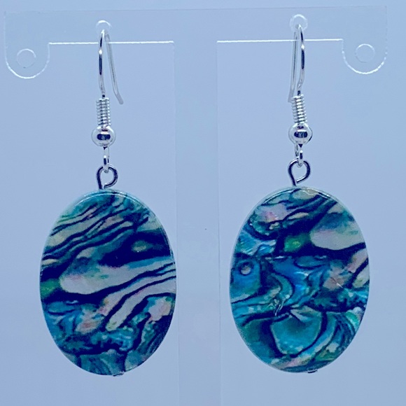 🖤Pick Any 3 for $12🖤 Shell Dangle Earrings - Picture 3 of 8